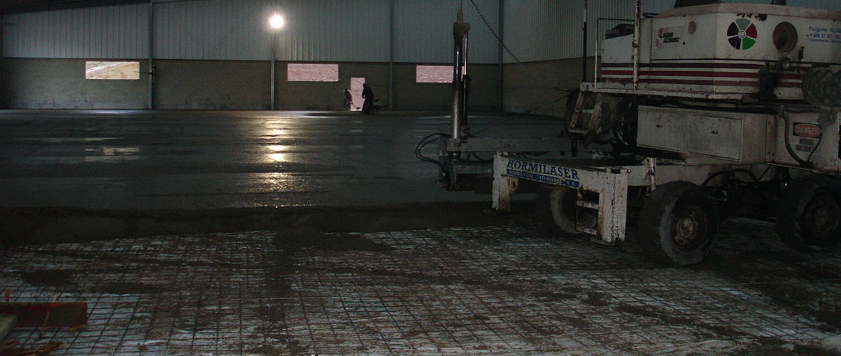 Suelos de Naves Industriales.